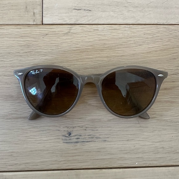 *NWOT* Ray-Ban RB4305 Polarized Rx Sunglasses - Picture 7 of 10